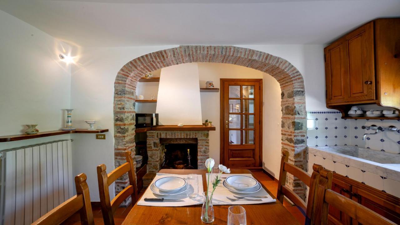 Il Cottage Di Patrizia Лукка Экстерьер фото